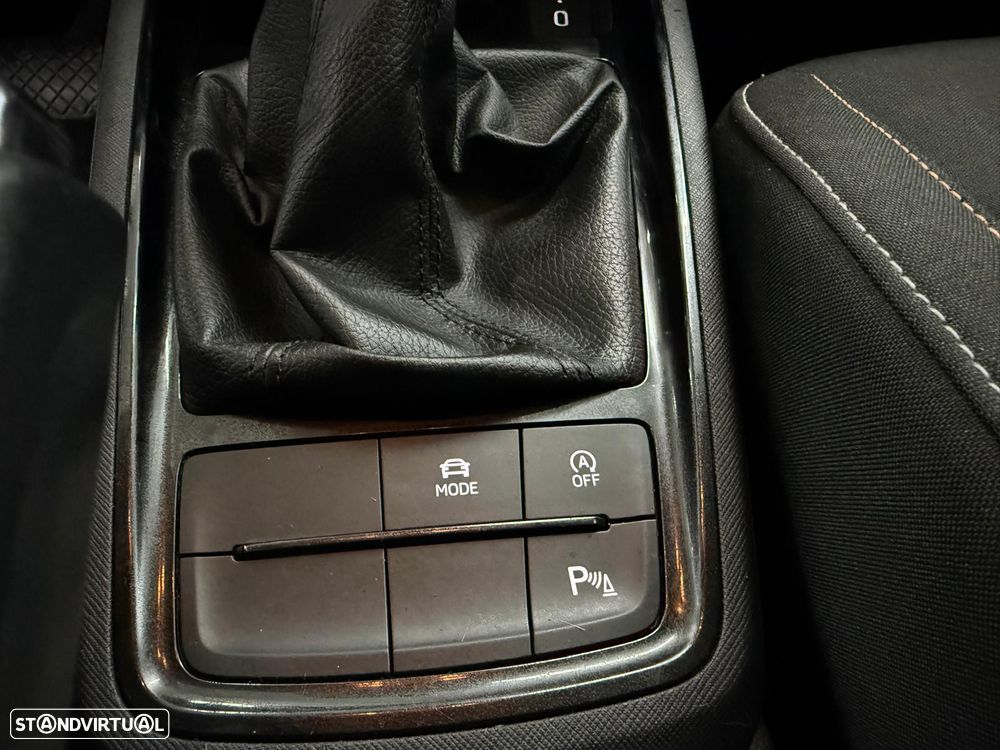 Skoda Kamiq 1.0 TSI Style DSG - 28