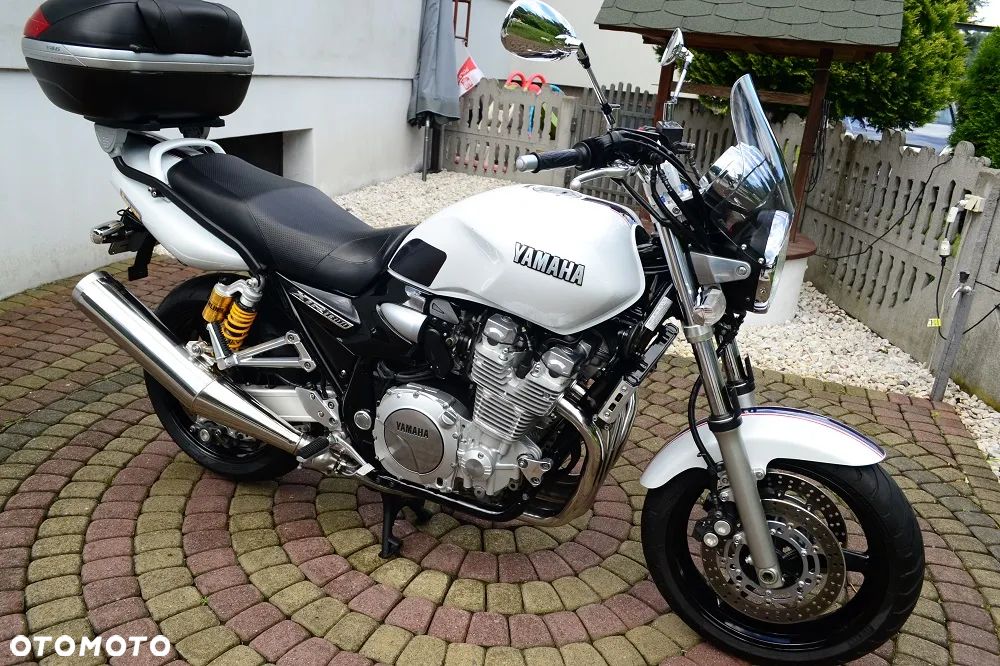 Yamaha XJR - 2