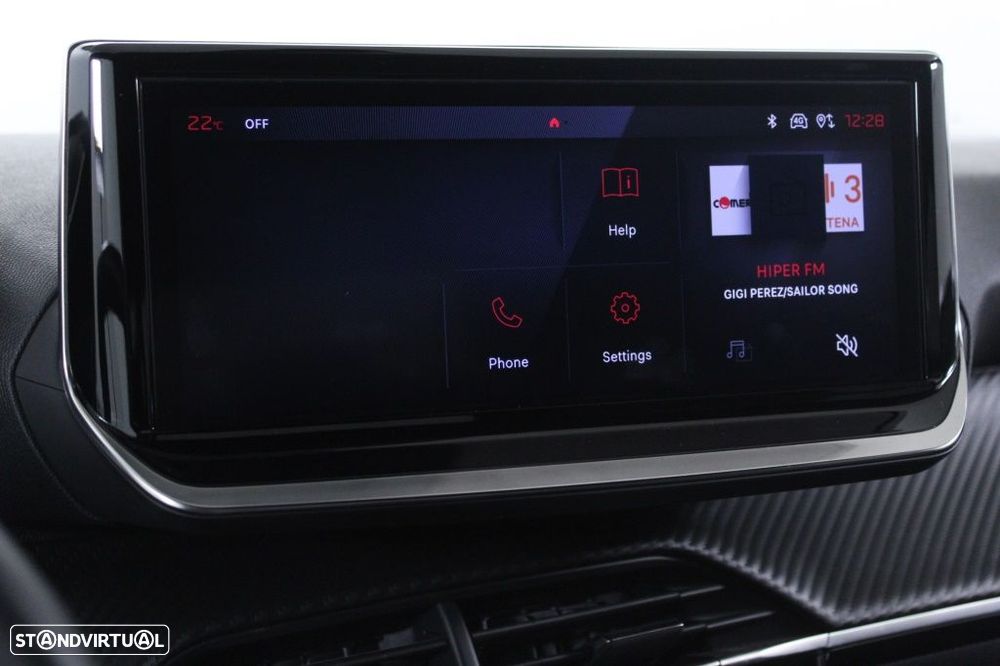 Peugeot 2008 1.2 PureTech Allure EAT8 - 28
