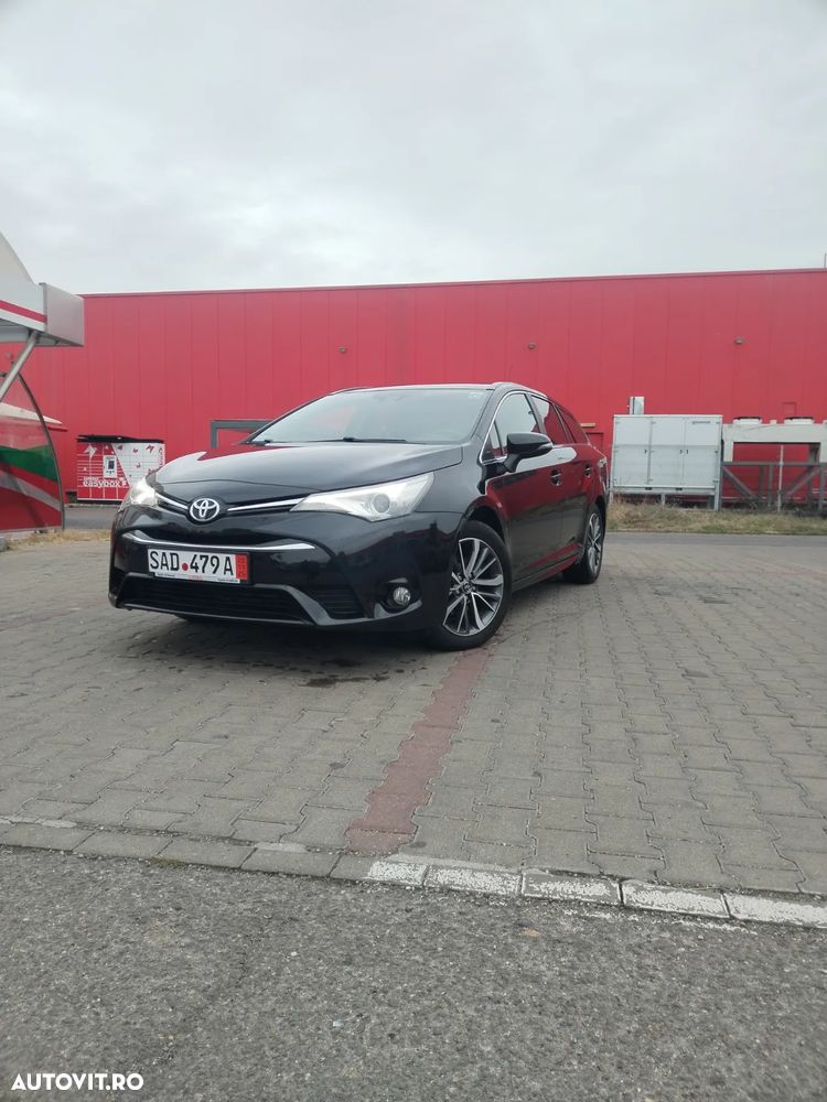 Toyota Avensis Combi 1.8 Comfort - 1
