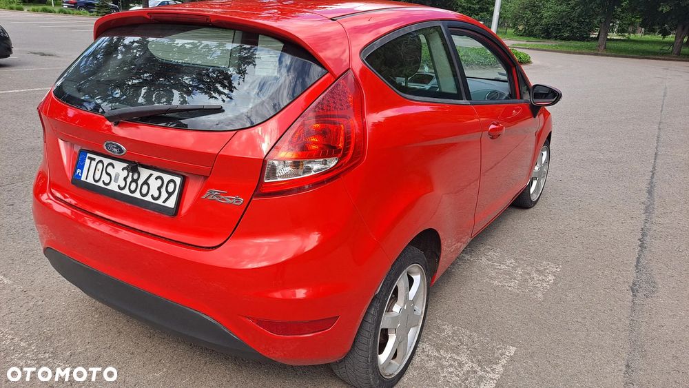 Ford Fiesta - 8