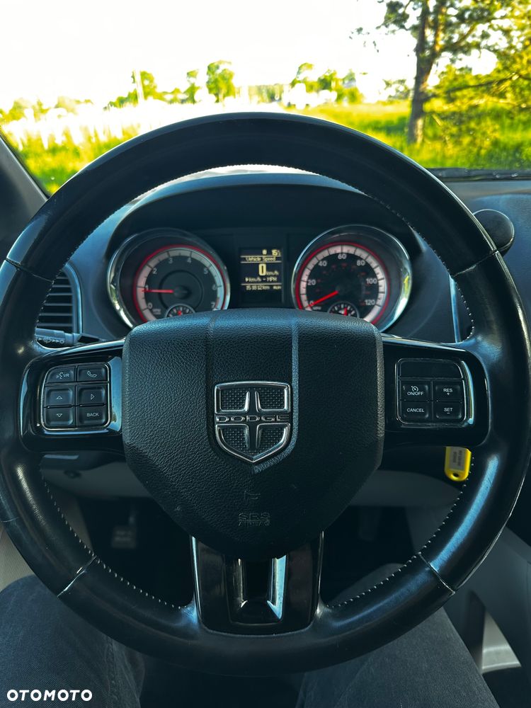Dodge Grand Caravan 3.6 R/T - 10