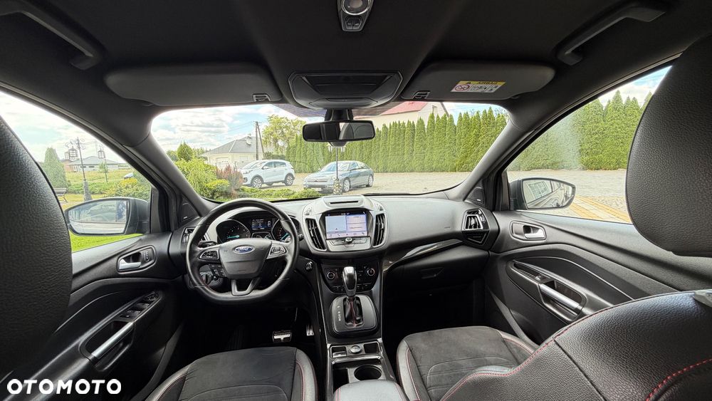Ford Kuga 2.0 TDCi 2x4 ST-Line - 25