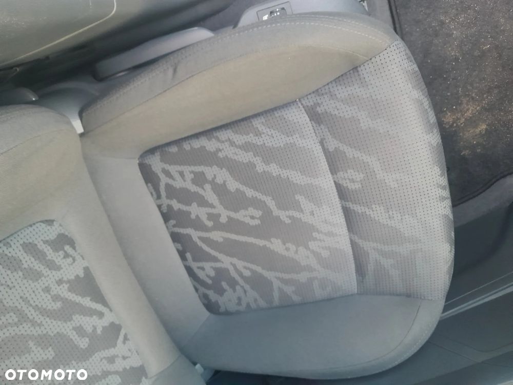 Peugeot 3008 1.6 THP Active - 12