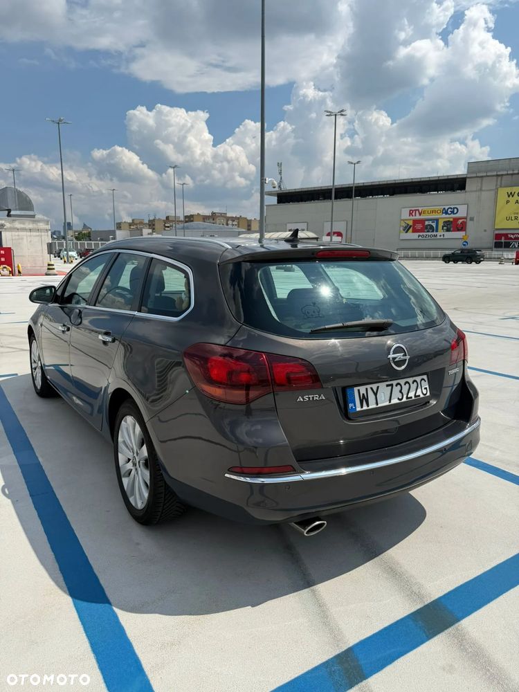 Opel Astra 1.4 T Cosmo - 2