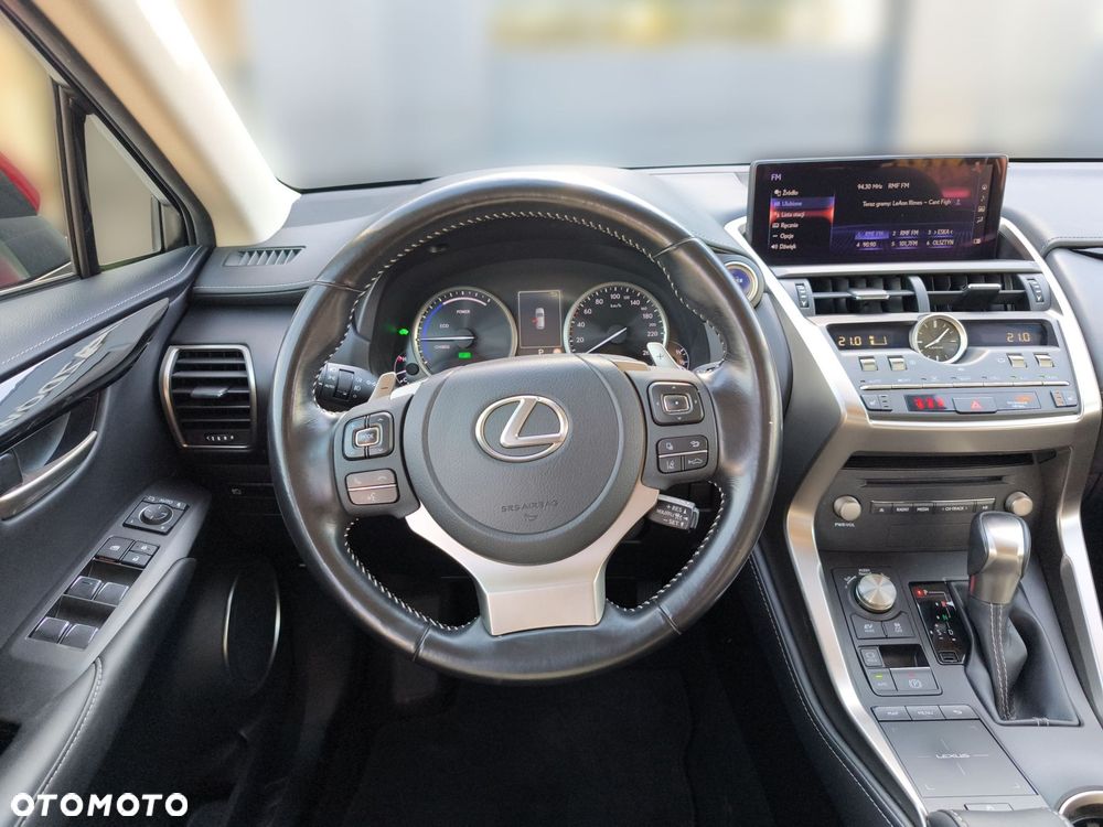 Lexus NX 300h Business Edition AWD - 14