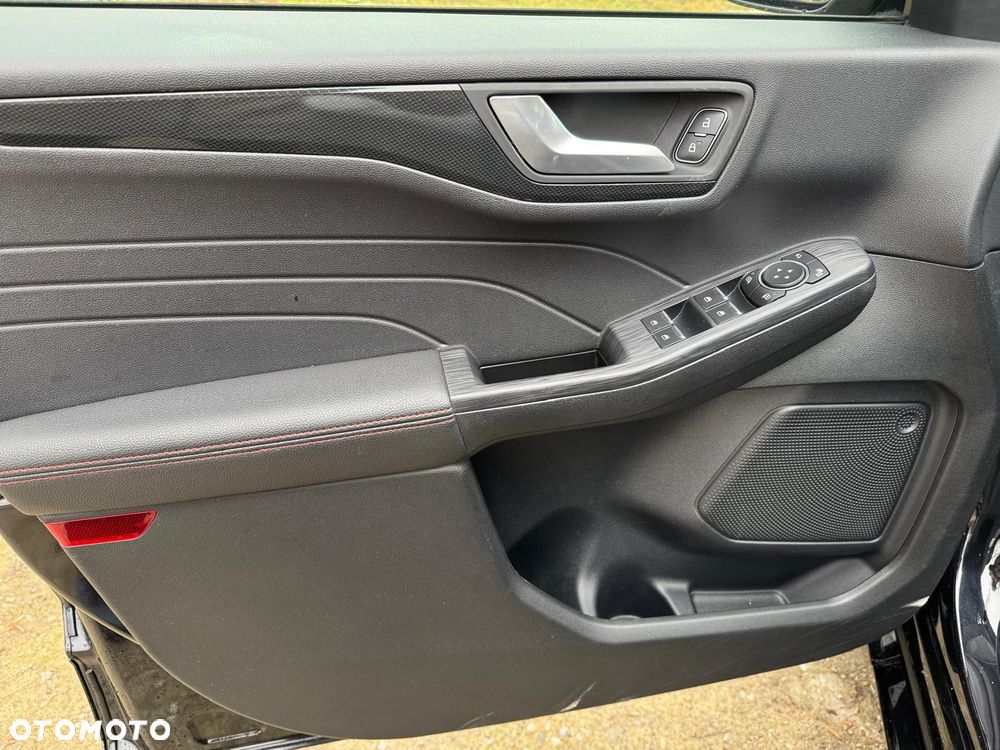 Ford Kuga 1.5 EcoBoost FWD ST-Line X - 6