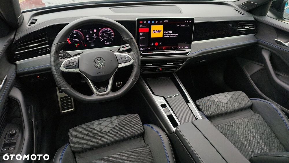 Volkswagen Passat Variant 2.0 TDI SCR 4Mot R-Line Plus DSG - 38