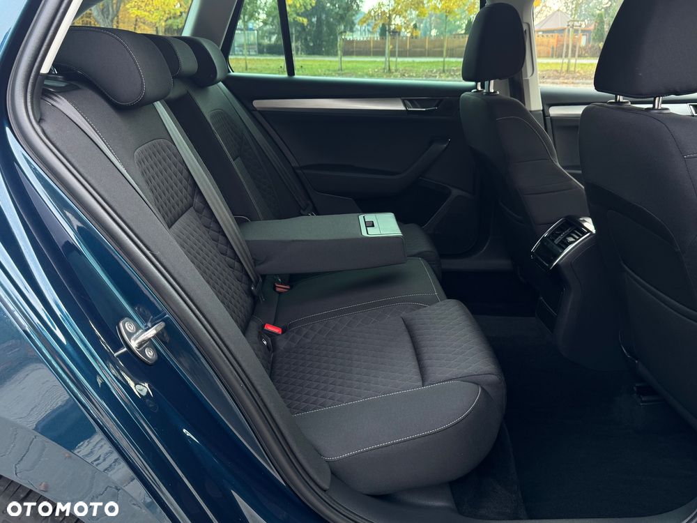 Skoda Superb 2.0 TDI Ambition DSG7 - 24