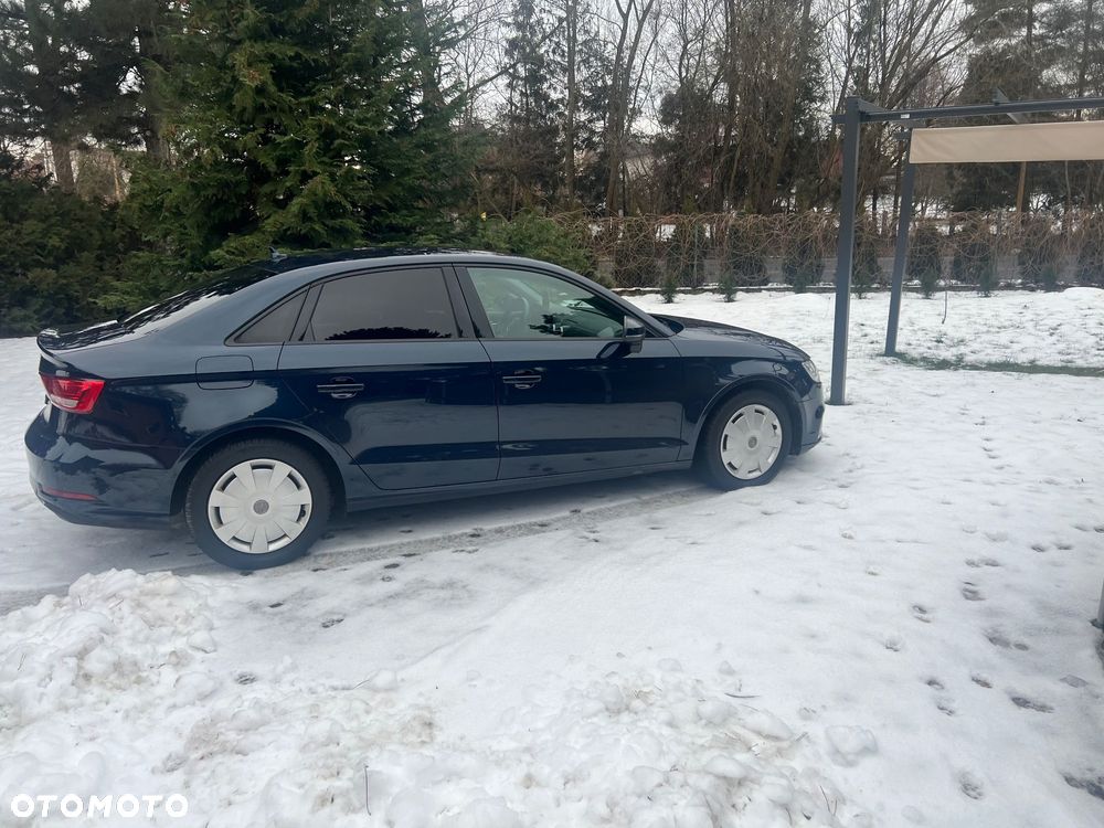 Audi A3 Limousine 1.6 TDI - 4