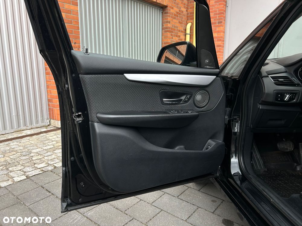 BMW Seria 2 218d Advantage sport - 14