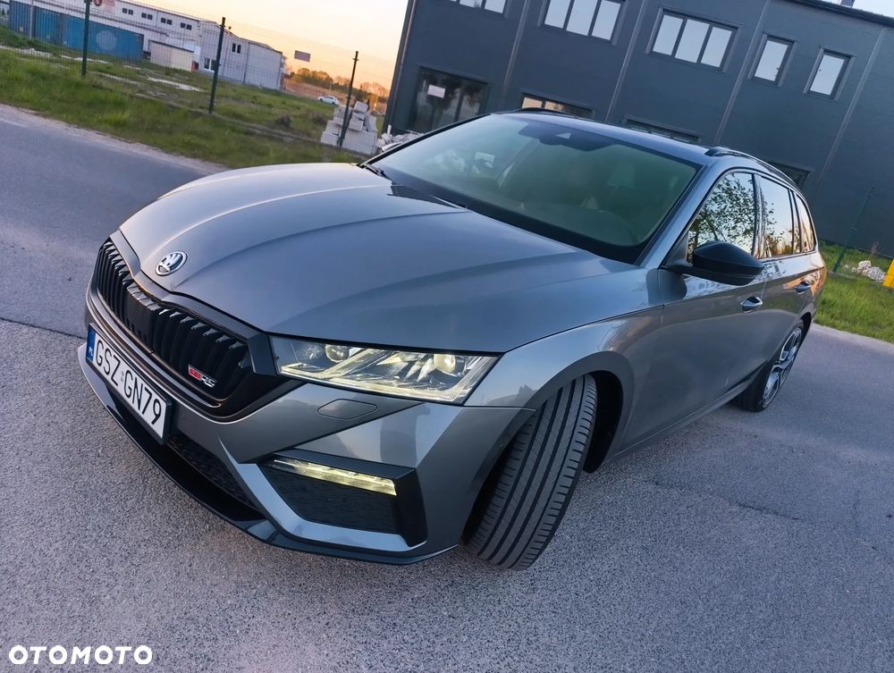 Skoda Octavia 2.0 TDI DSG 4x4 RS - 11