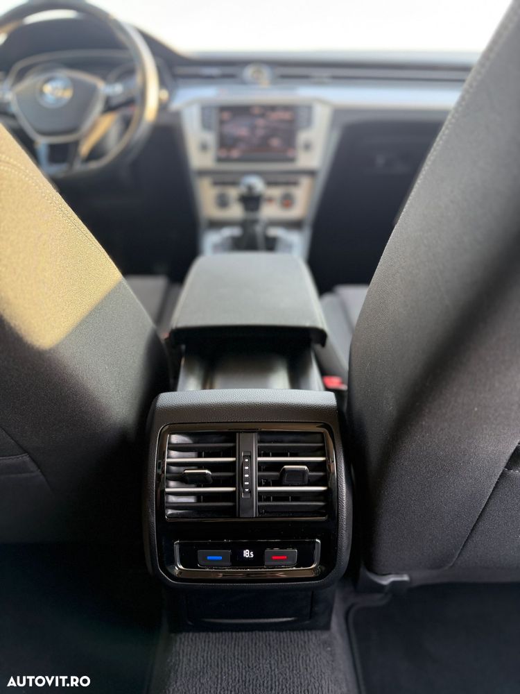 Volkswagen Passat 2.0 TDI Highline - 6