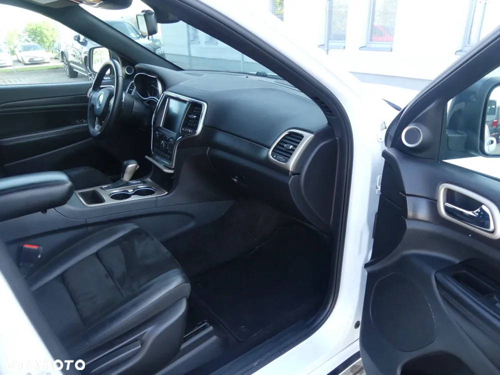Jeep Grand Cherokee - 8