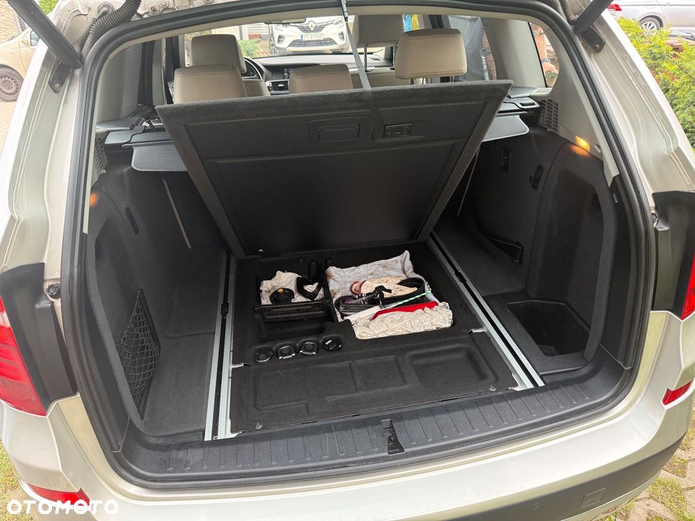 BMW X3 xDrive20d - 28