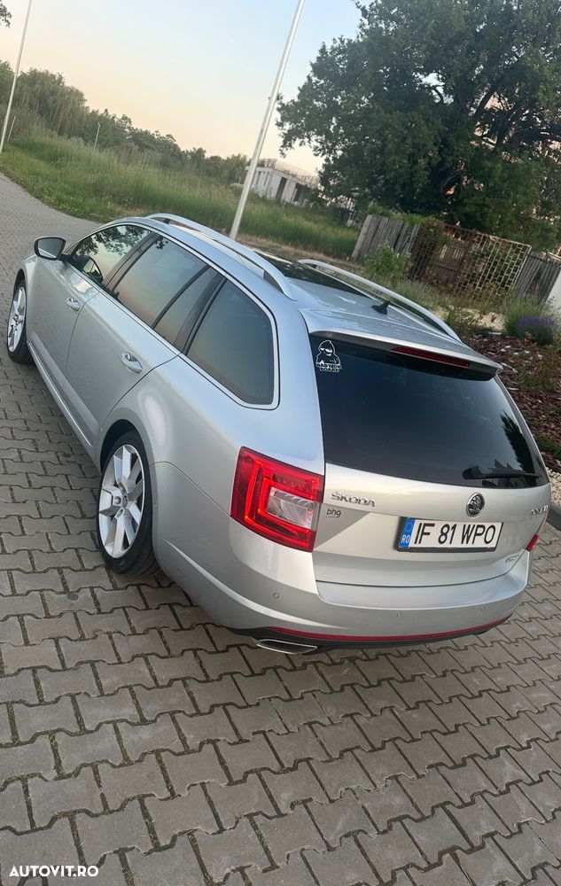 Skoda Octavia 2.0 TDI (Green tec) DSG RS - 15