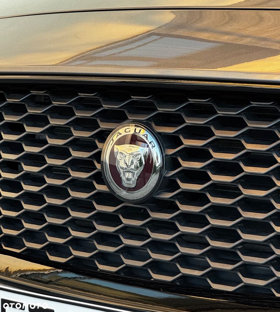 Jaguar E-Pace D180 AWD S - 17