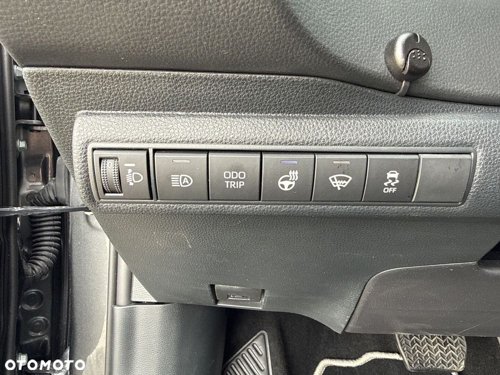 Toyota Corolla 1.8 Hybrid Style - 26