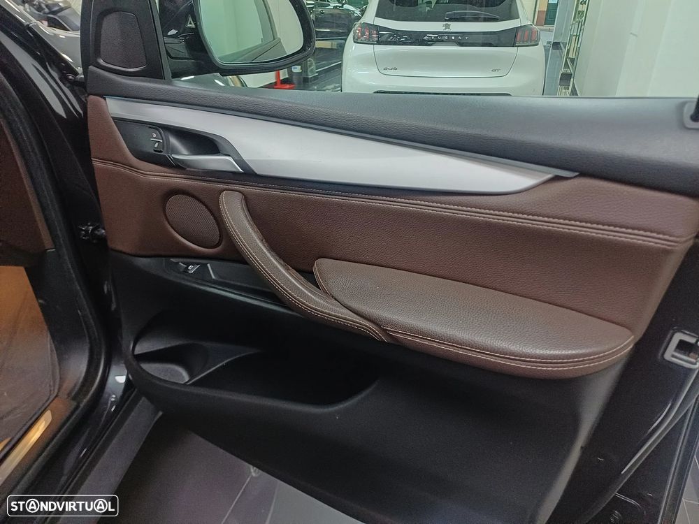 BMW X5 25 d sDrive Comfort 7L - 24