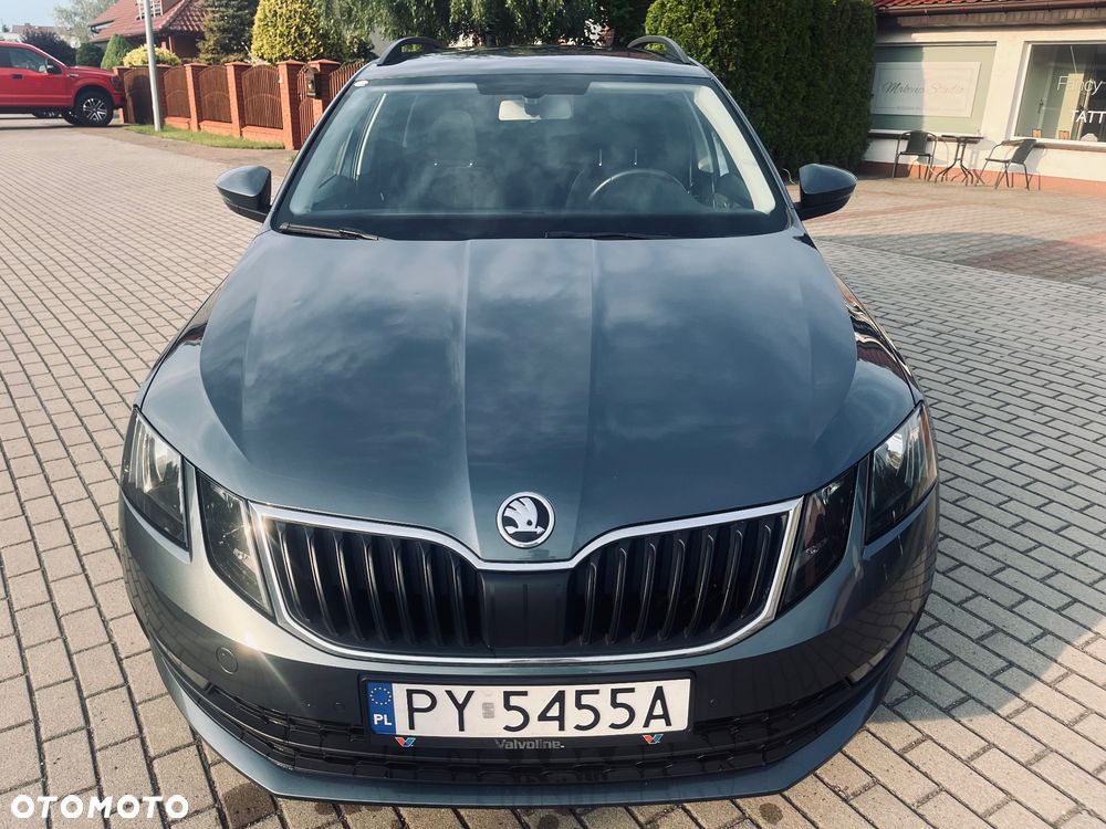 Skoda Octavia 2.0 TDI Ambition DSG - 2