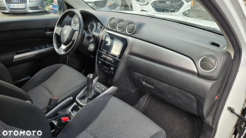 Suzuki Vitara 1.0 Boosterjet Allgrip Comfort - 13