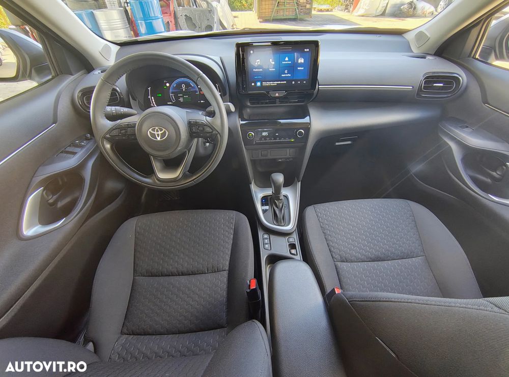 Toyota Yaris Cross - 11