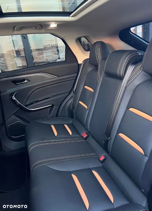 Bestune T77 1.5T Business DCT - 9