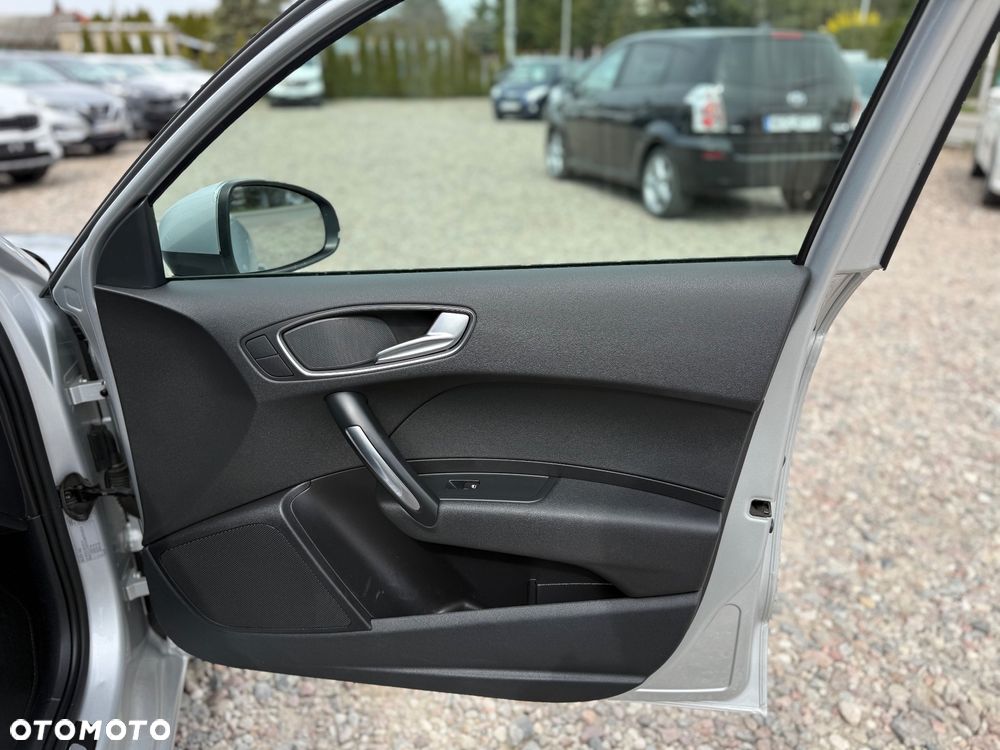 Audi A1 Sportback 1.6 TDI Attraction - 36