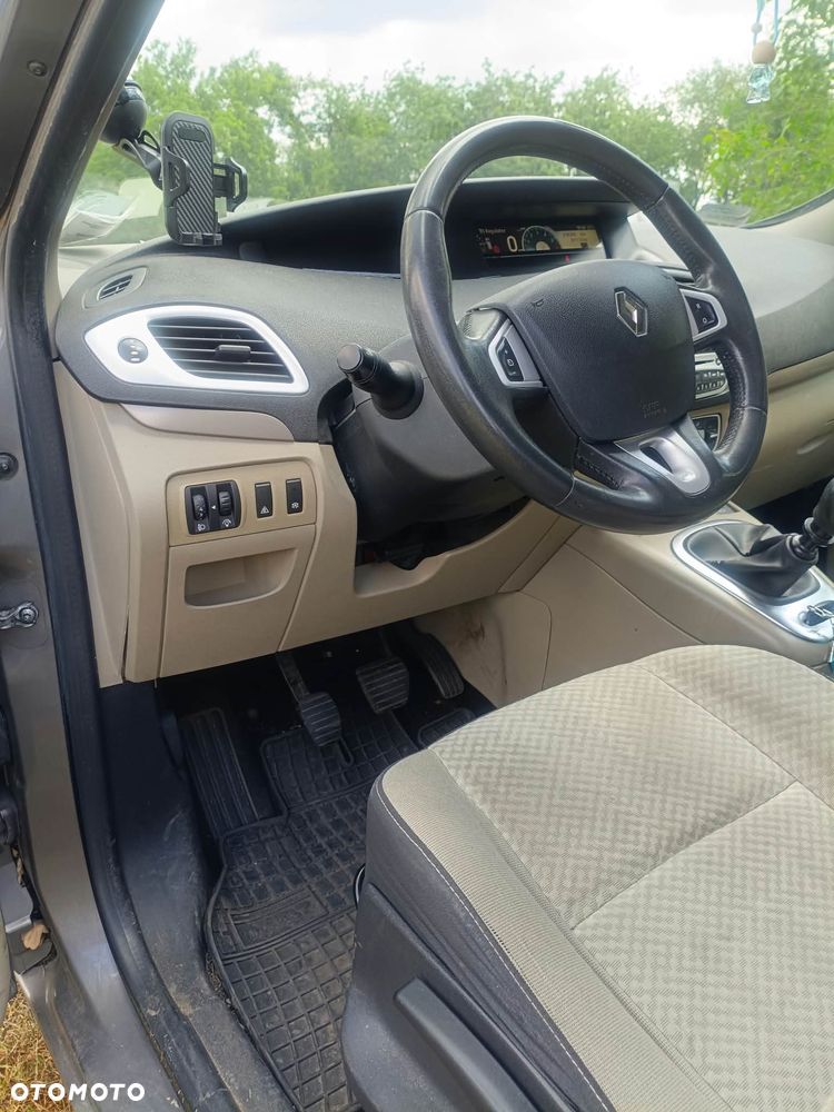 Renault Scenic - 6