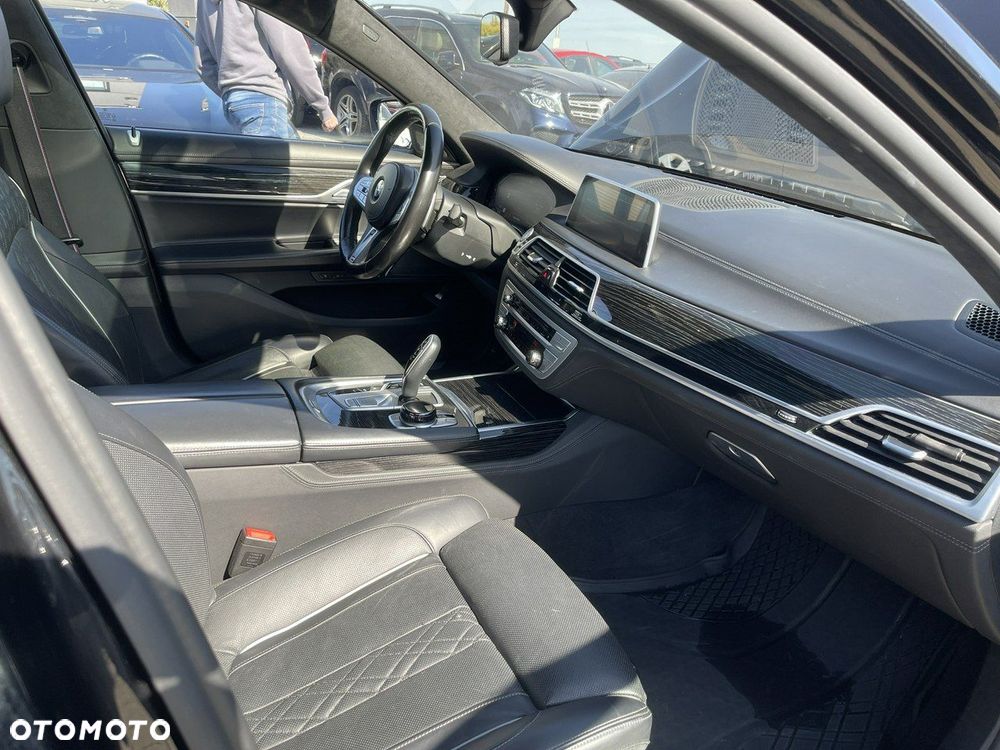 BMW Seria 7 - 9