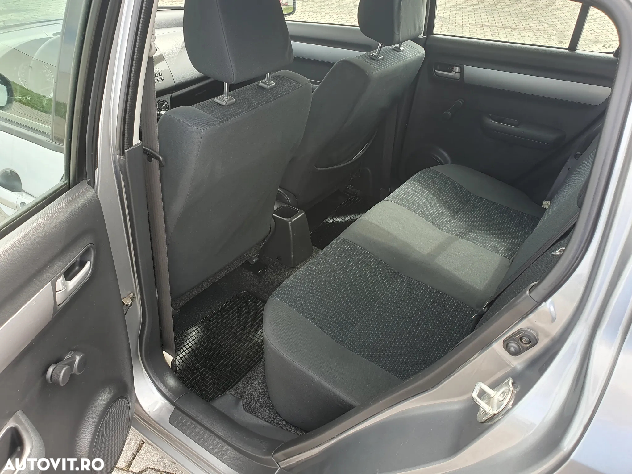 Suzuki Swift 1.3 GS - 10