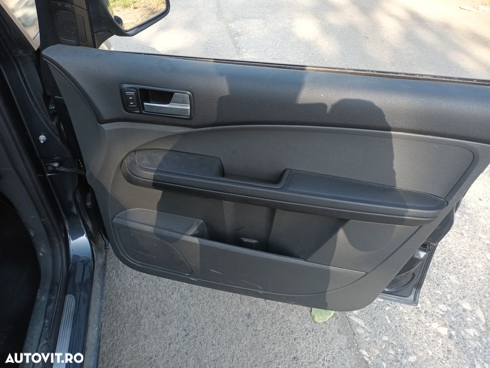 Dezmembrari  Ford C-MAX 1  2003  > 2010 1.8 TDCi Motorina - 28