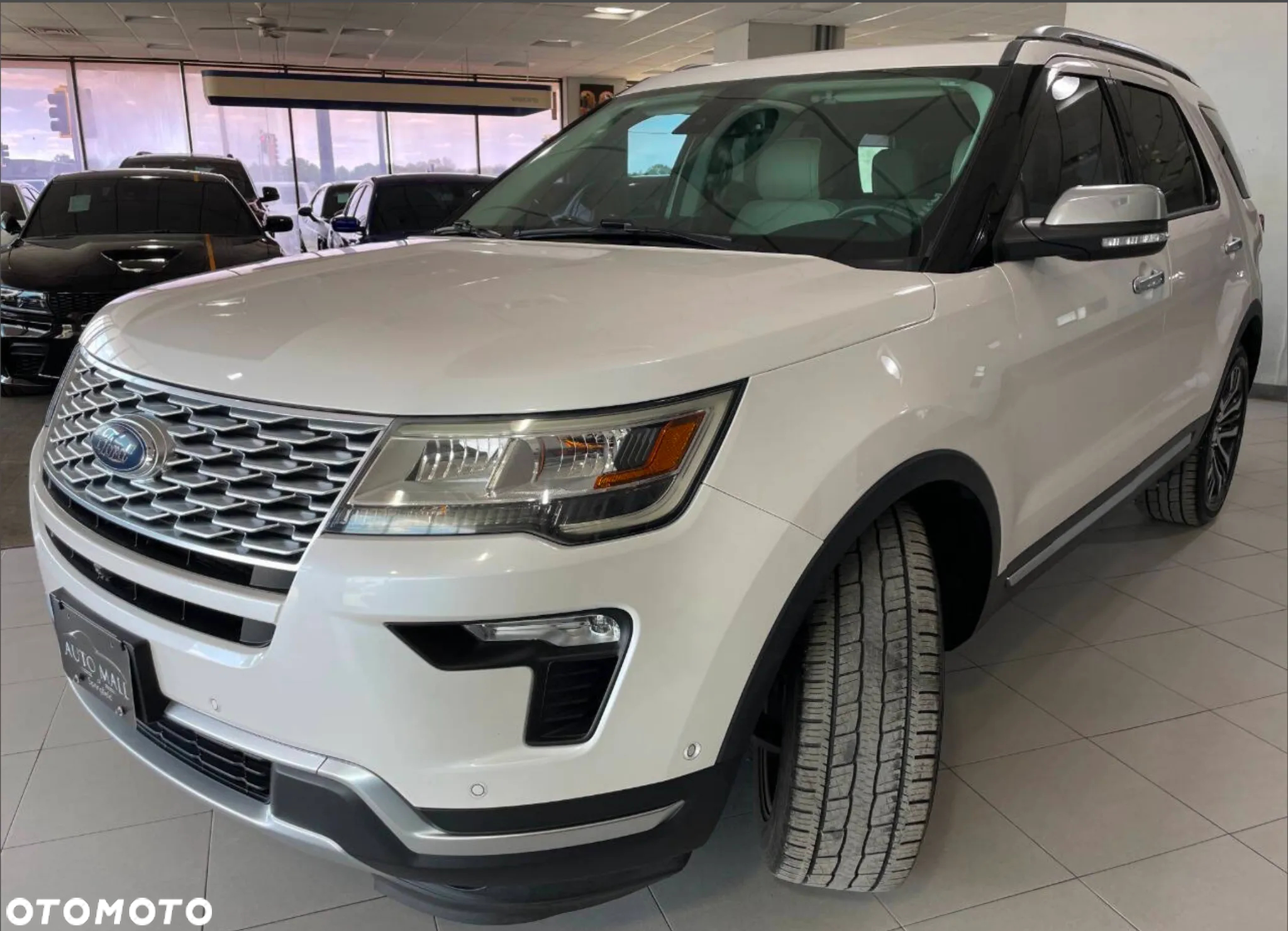 Ford Explorer - 3