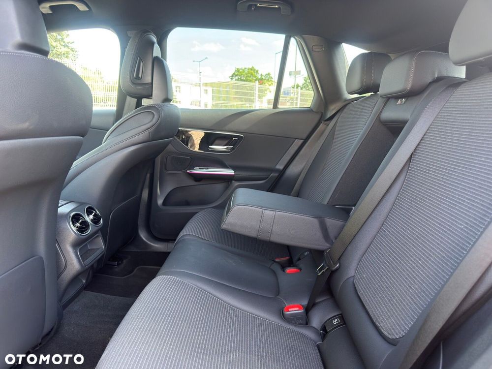 Mercedes-Benz GLC 200 d mHEV 4-Matic Avantgarde - 27