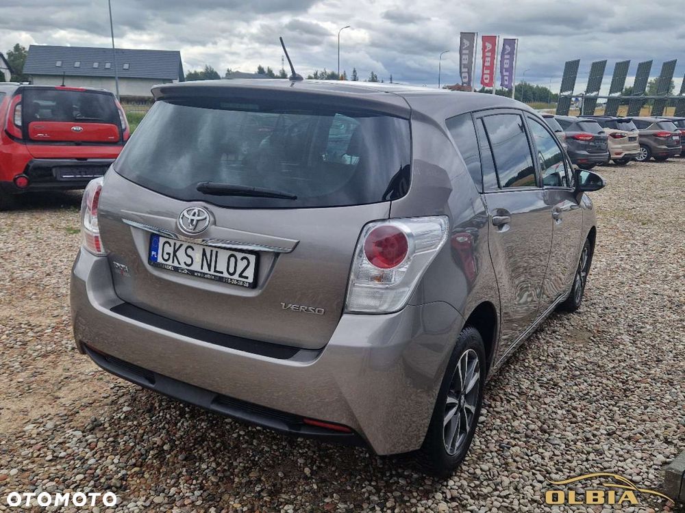 Toyota Verso - 12