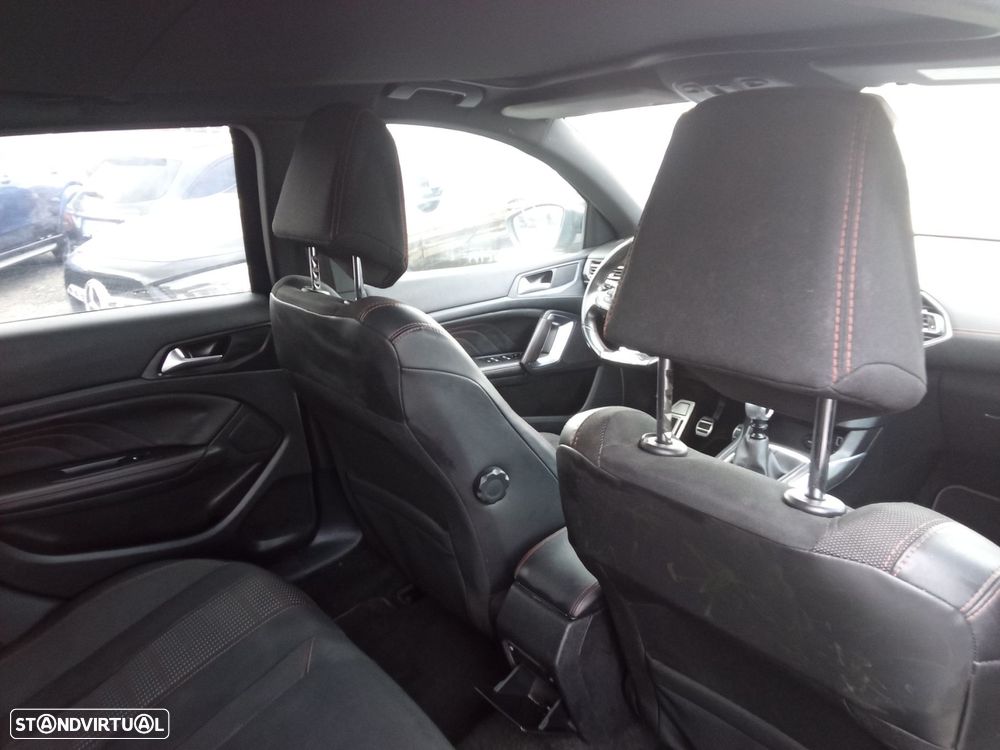 Peugeot 308 SW 1.6 BlueHDi GT Line - 26