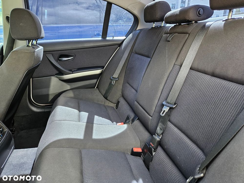 BMW Seria 3 320i - 20