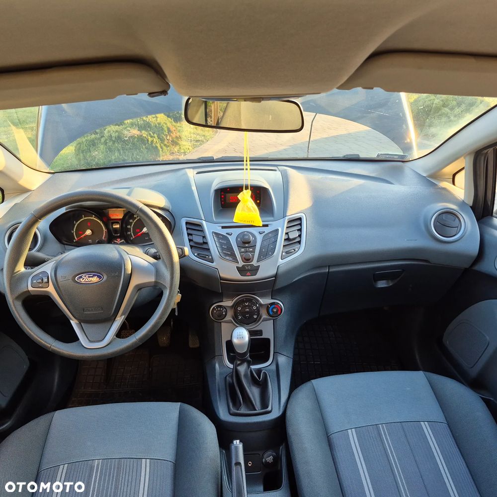Ford Fiesta 1.25 Ambiente - 13