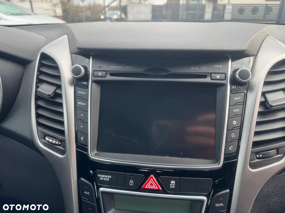 Hyundai i30 1.4 Fifa World Cup Edition - 22