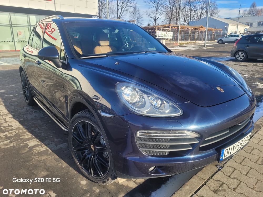 Porsche Cayenne - 2