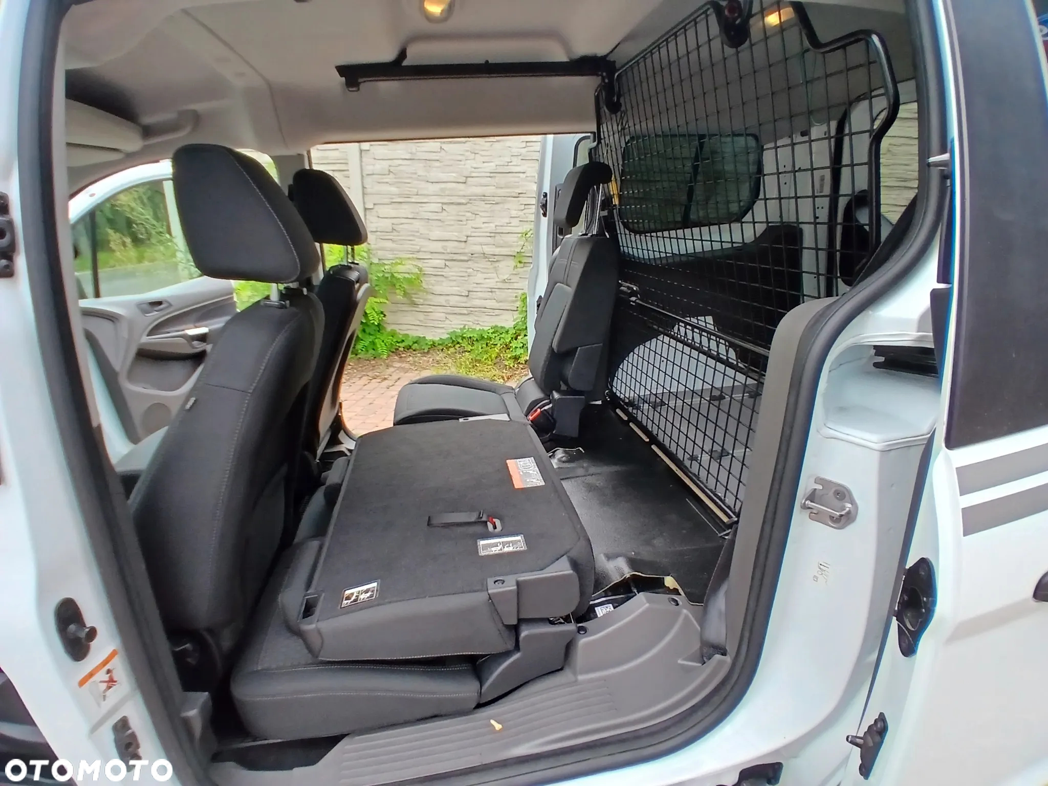 Ford Transit Connect - 14
