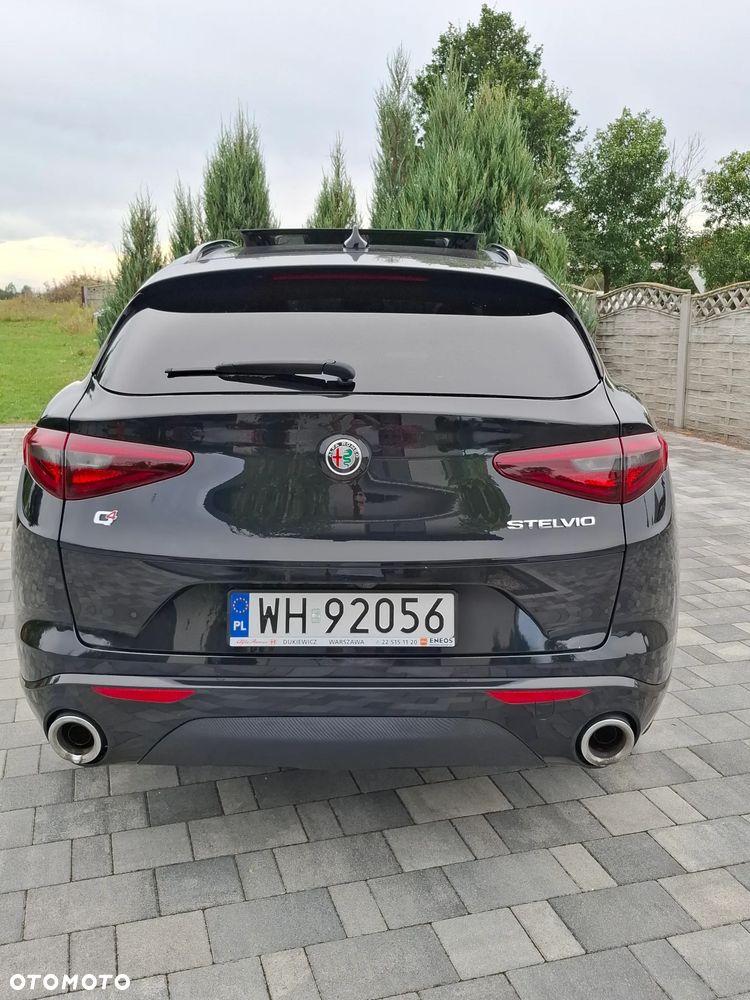 Alfa Romeo Stelvio - 5