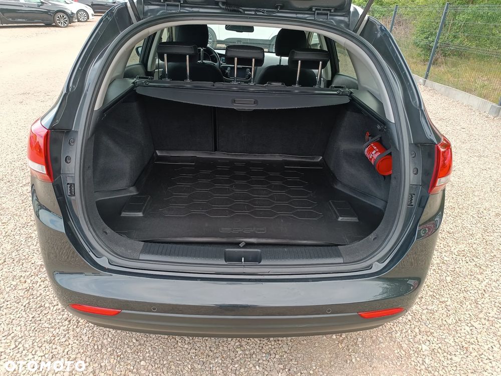 Kia Ceed 1.6 CRDi S - 32