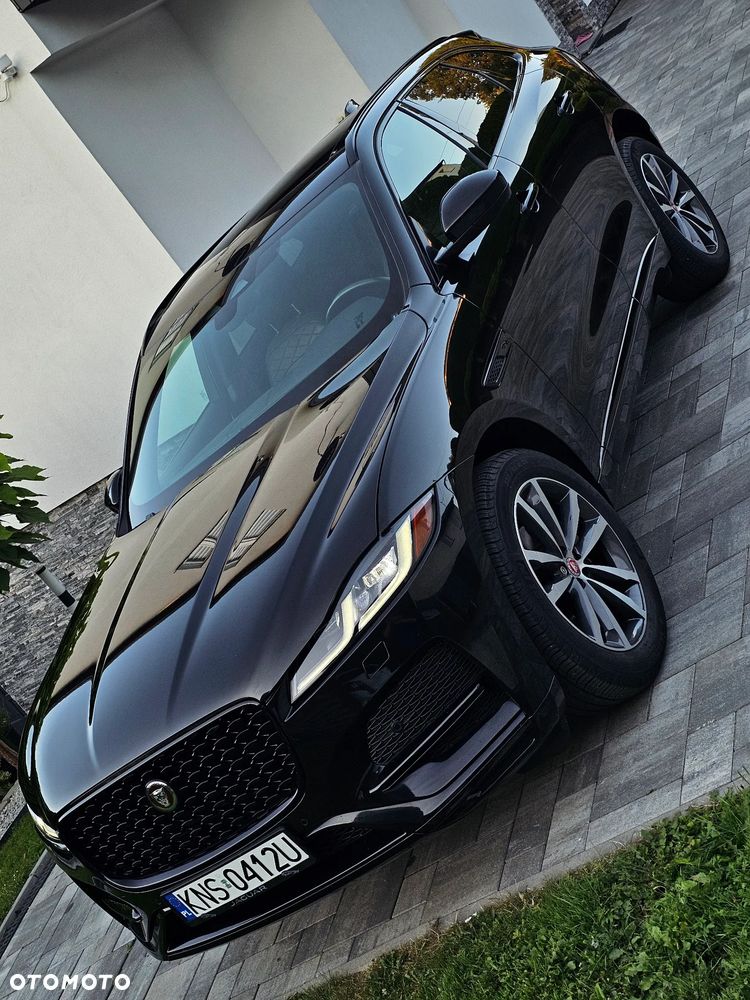 Jaguar F-Pace P250 AWD R-Dynamic S - 25