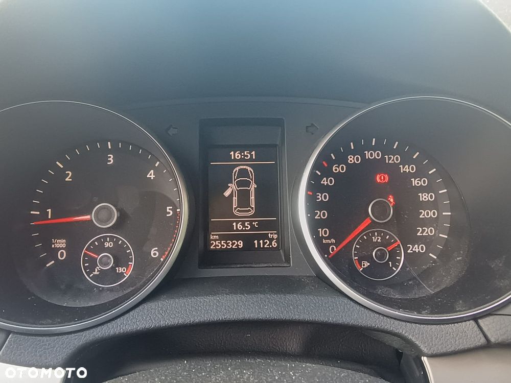 Volkswagen Golf 2.0 TDI Highline - 7