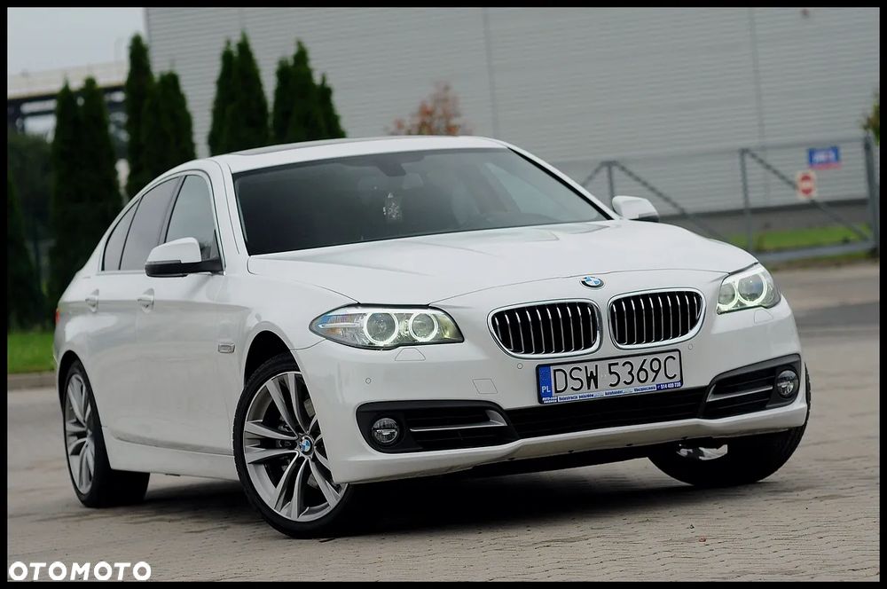 BMW Seria 5 528i - 14