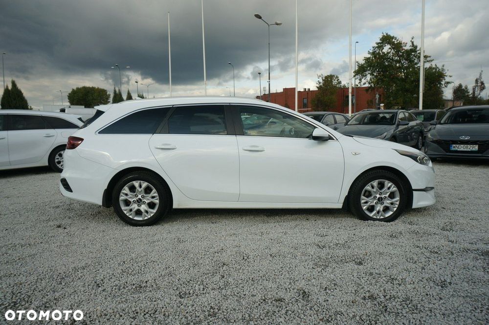 Kia Ceed 1.5 T-GDI M - 5