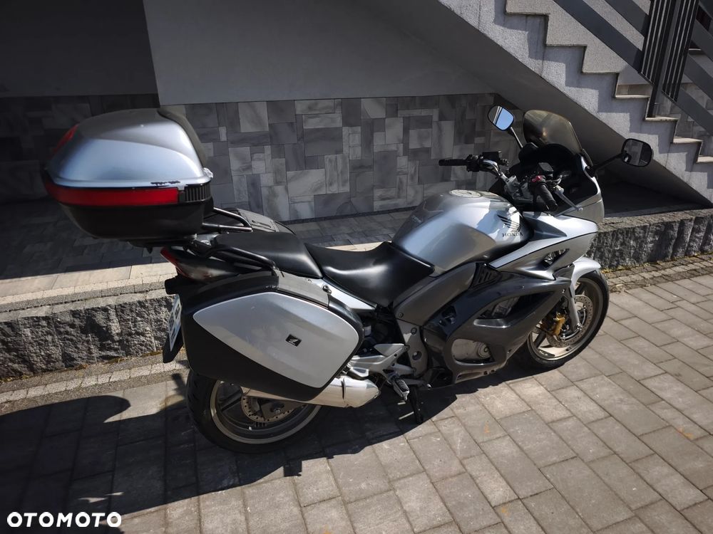 Honda CBF - 9