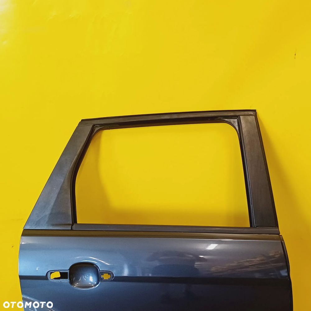 DRZWI PRAWY TYŁ PRAWE TYLNE FORD FOCUS MK2 II LIFT KOMBI LAK. H4 NR1981 - 2