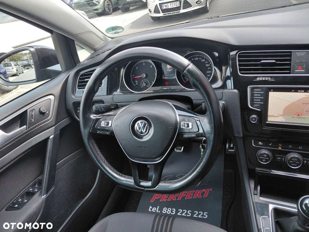 Volkswagen Golf - 19